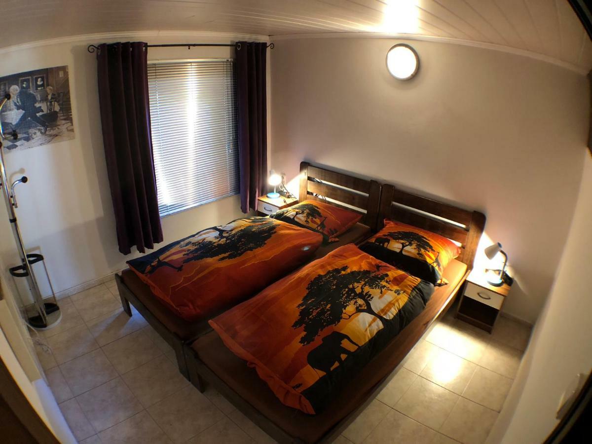 Hero 4 Sterne Ferienhaus Baja Esterno foto